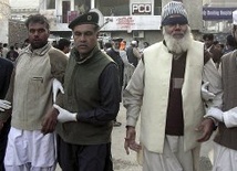 Drugi zamach w Pakistanie, zginęło 3 policjantów