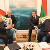 Łukaszenko zaprasza papieża i patriarchę