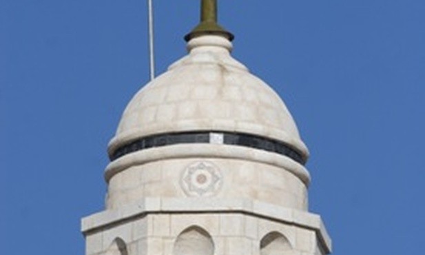 Spór o minarety nad Sekwaną