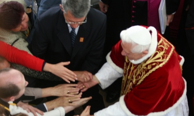 Papież podziękował za przejawy solidarności 