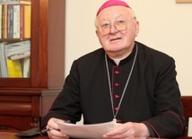 Biskup Zimniak przechodzi na emeryturę   