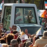 Benedykt XVI w Lourdes