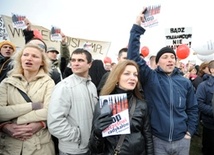 Protest przeciwko budowie meczetu