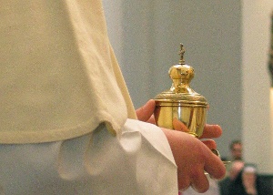 Benedykt XVI odprawił mszę Krzyżma Świętego