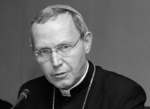 Bp Piotr Libera