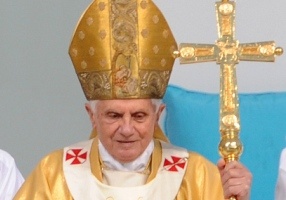 Fatima: Kilkaset tysięcy osób na Mszy papieskiej