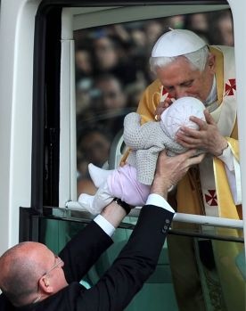 Papież o ochronie życia i rodziny