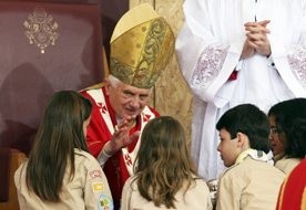 Benedykt XVI odprawił Mszę św. w Porto