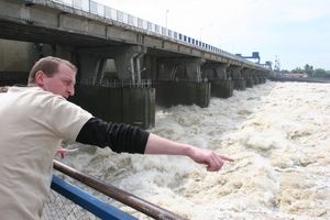 Fala dociera do Włocławka