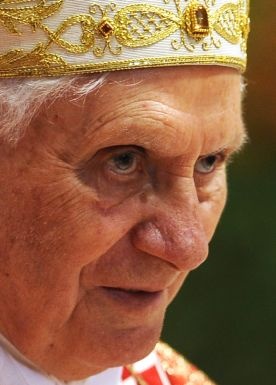 „Absurdalne insynuacje” wobec Benedykta XVI