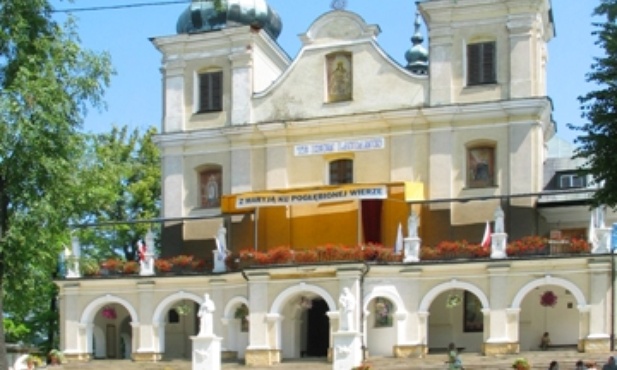 Profanacja w Kalwarii Pacławskiej