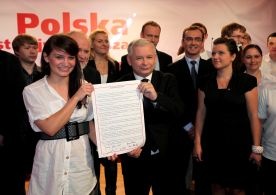 Kaczyński podpisał 10 tez programu dla studentów