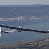 Samolot napędzany energią słoneczną