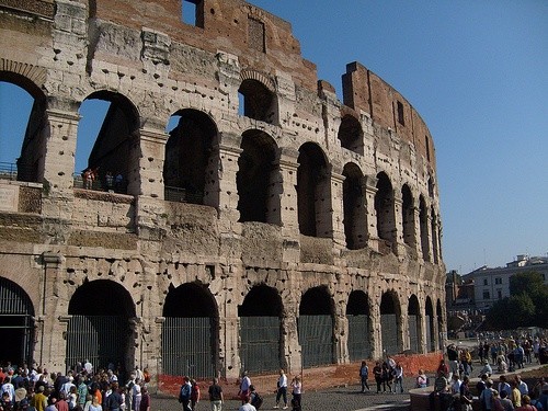 Koloseum ewakuowane