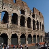 Świeccy autorzy Drogi krzyżowej w Koloseum
