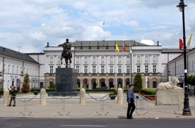Fałszywy alarm bombowy przed Pałacem