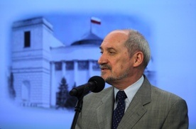 Macierewicz chce wraku Tupoleva 