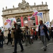 Paryż: manifestuje 80 tysięcy ludzi