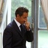 Sarkozy na papieskim dywaniku