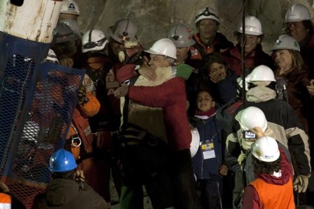 Chile: Pierwsi górnicy już na powierzchni