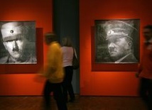 Żyd chwali wystawę o Hitlerze