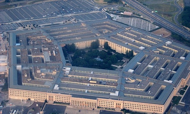 Pentagon ws. Korei