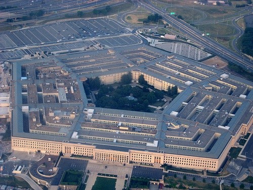 Pentagon pracuje nad nową bronią cybernetyczną