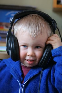 20 proc. dzieci i młodzieży ma problemy ze słuchem