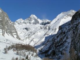 Ratownicy dotarli do jednego z polskich alpinistów