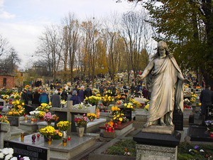 Rekordowe kwesty na cmentarzach