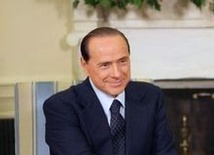 Berlusconi poddany operacji na otwartym sercu