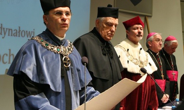 Doktorat honoris causa dla kard. Grocholewskiego