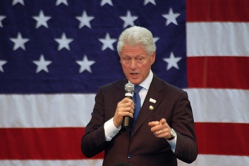 Były prezydent USA Bill Clinton opuścił szpital