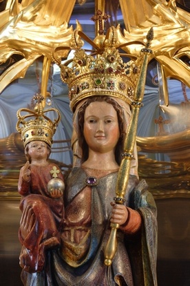 Skradziono korony Matki Bożej Leśniowskiej