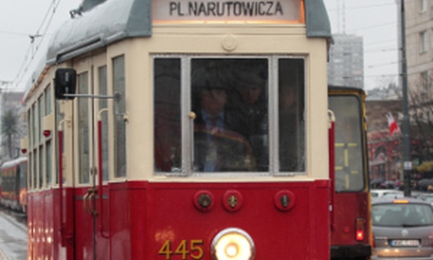 Wsiądź do tramwaju i pomóż dzieciom