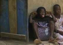 Radość dzieci sprawia, że tęsknota znika w Gabonie