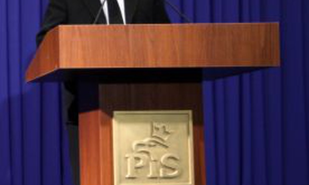 Kaczyński: Raport MAK to zakpienie sobie z Polski