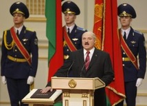 Łukaszenka zaprzysiężony na czwartą kadencję 