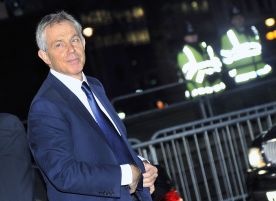 Tony Blair tłumaczy się z inwazji na Irak