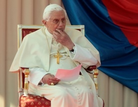 Benedykt XVI jednoczy się w bólu