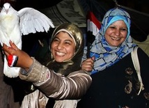 Egipcjanie wciąż na placu Tahrir