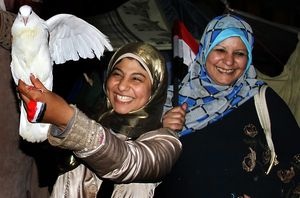 Egipcjanie wciąż na placu Tahrir