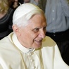 Benedykt XVI: Żyję jak mnich