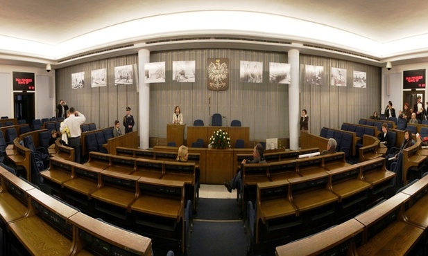 Senat: Kolejna komisja przeciw konwencji przemocowej