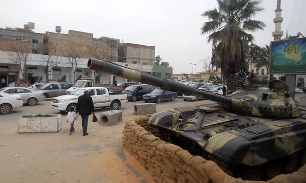 Libia: Siły rządowe bombardują Misratę