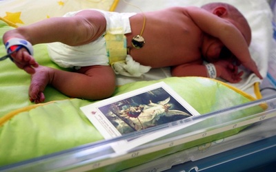 Czternaścioro noworodków uratowanych