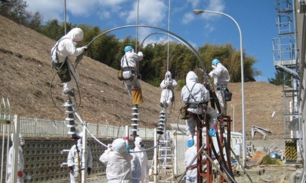 Trzej pracownicy Fukushima napromieniowani