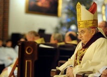 abp Henryk Hoser