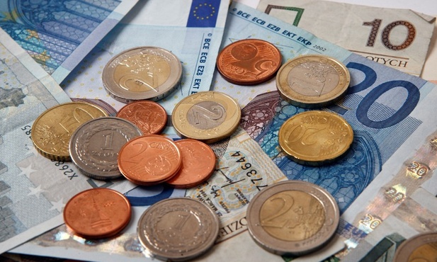 Deficyt budzetu mniejszy niż planowany  