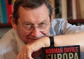 Norman Davies